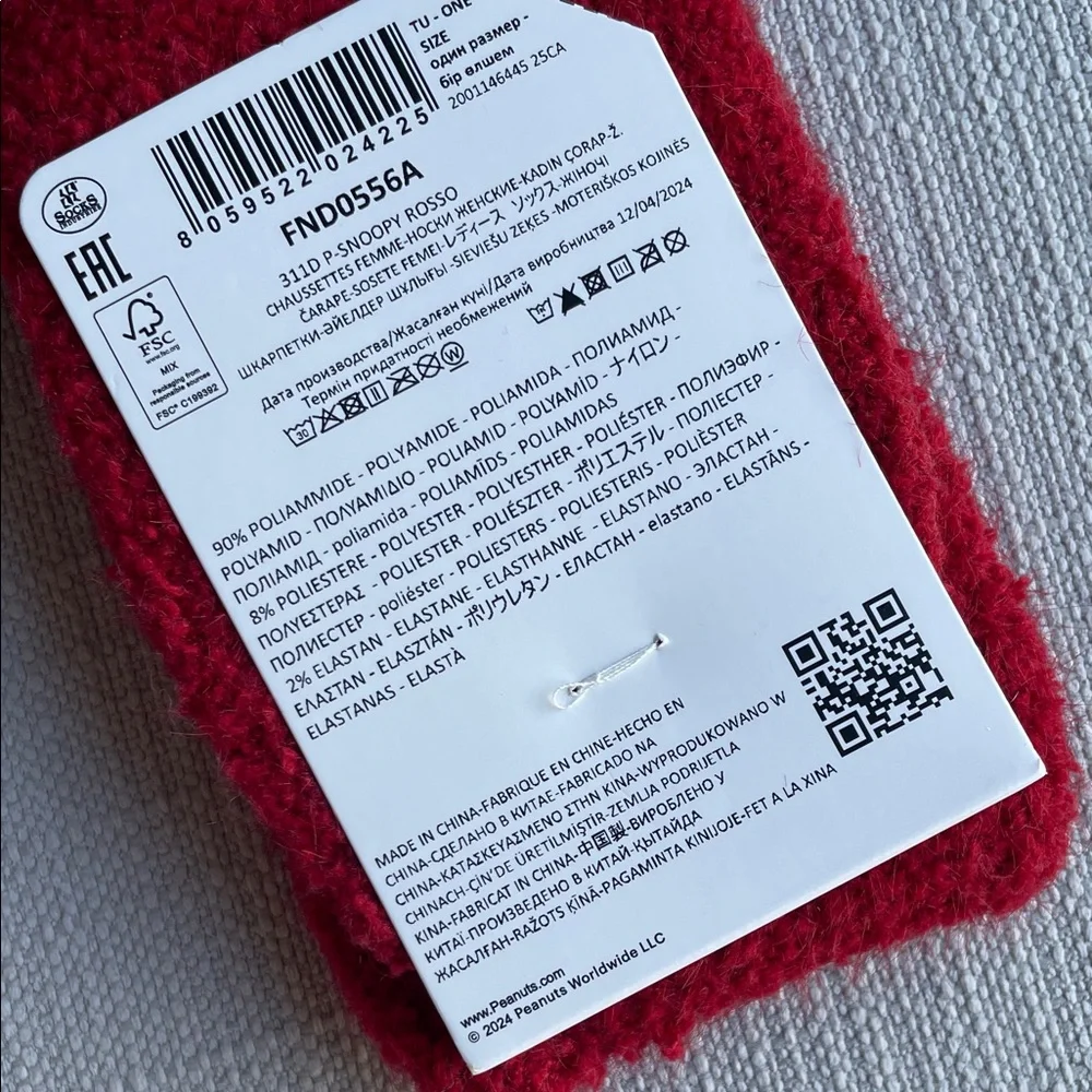 Calzedonia peanuts snoopy limited edition Red Fuzzy holiday Socks - one size